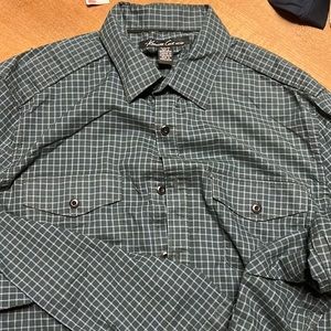 Kenneth Cole button down, perfect condition